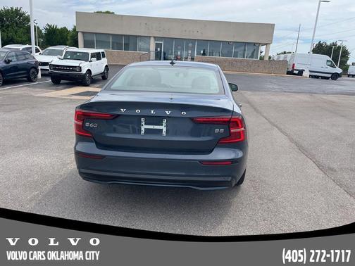 Denim Blue Metallic 2025 Volvo S60 B5 Core