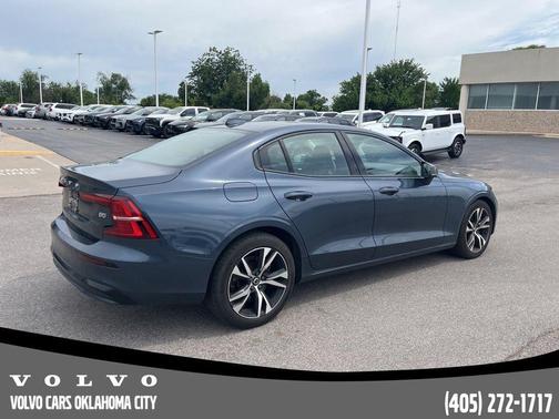 Denim Blue Metallic 2025 Volvo S60 B5 Core