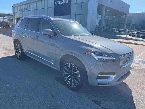 2025 Volvo XC90 Plug-In Hybrid T8 Plus 7-Seater