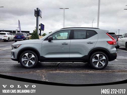 2026 Volvo XC40 B5 Plus
