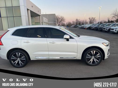 2023 Volvo XC60 B5 Ultimate Bright Theme