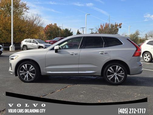 2023 Volvo XC60 B5 Plus Bright Theme