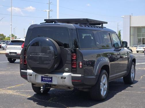 2023 Land Rover Defender First Edition