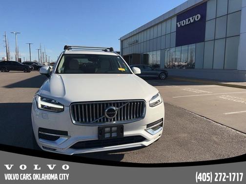 2023 Volvo XC90 B5 Plus
