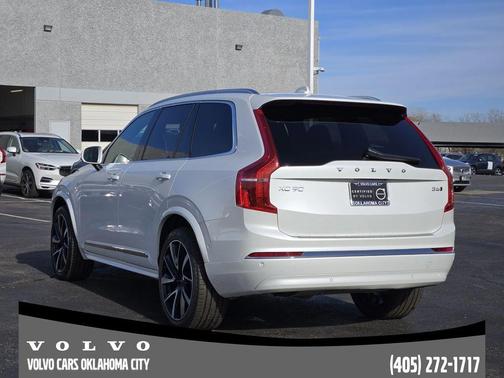 2024 Volvo XC90 B6 Ultimate Bright Theme 7-Seater