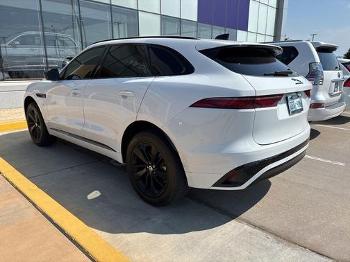 2024 Jaguar F-PACE P250 R-Dynamic S