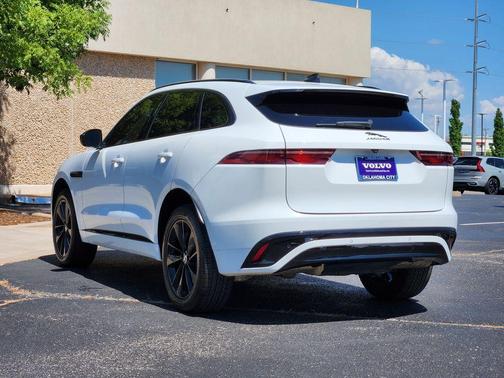 2024 Jaguar F-PACE P250 R-Dynamic S