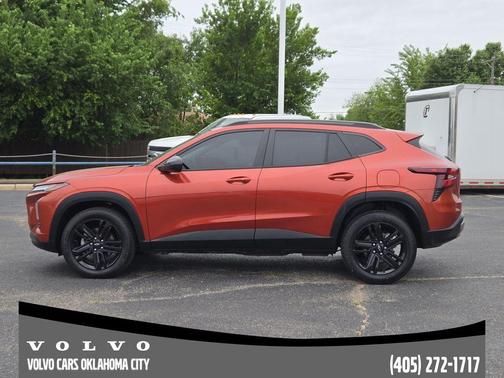 Cayenne Orange Metallic 2024 Chevrolet Trax ACTIV