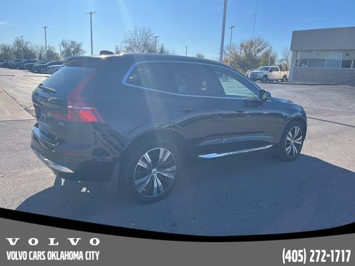 2023 Volvo XC60 B5 Plus Bright Theme