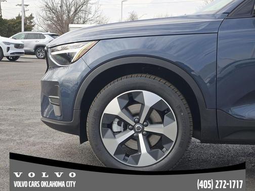 2026 Volvo XC40 B5 Core