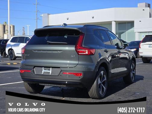 2026 Volvo XC40 B4 Core