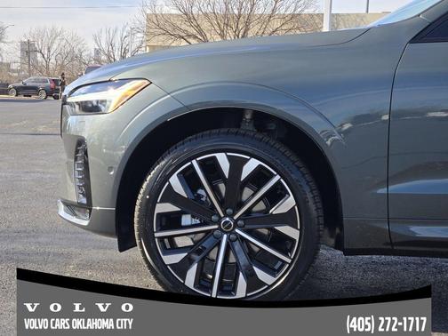 2026 Volvo XC60 B5 Ultra