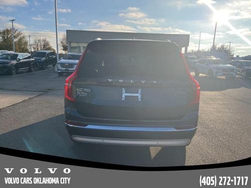 2022 Volvo XC90 T6 Inscription 7 Passenger