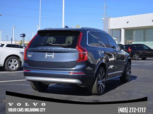 2022 Volvo XC90 T6 Inscription 7 Passenger