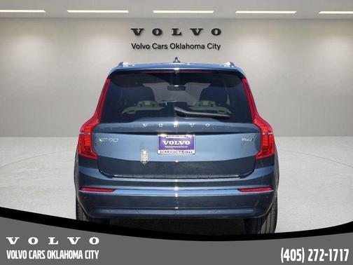 2025 Volvo XC90 B6 Plus 7-Seater