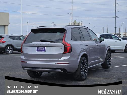 2026 Volvo XC90 Plug-In Hybrid T8 Ultra Dark Theme 7-Seater