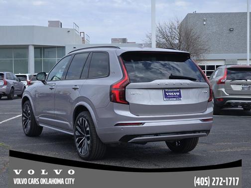 2026 Volvo XC90 Plug-In Hybrid T8 Ultra Dark Theme 7-Seater