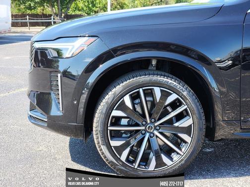 2025 Volvo XC90 B6 Plus 7-Seater
