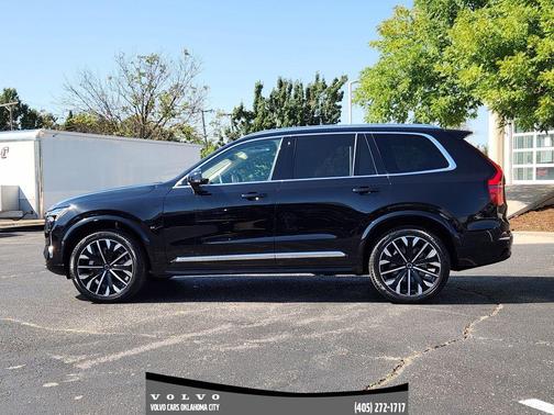 2025 Volvo XC90 B6 Plus 7-Seater