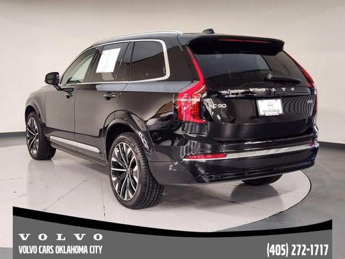 2025 Volvo XC90 B5 Plus