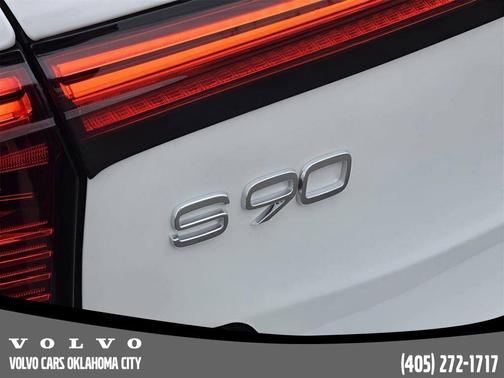 2025 Volvo S90 B6 Plus