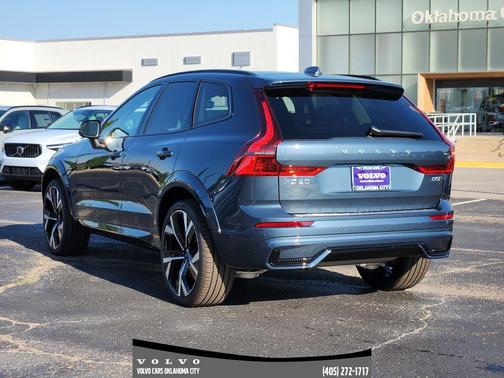 2026 Volvo XC60 B5 Ultra