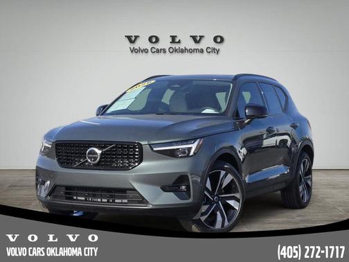 2026 Volvo XC40 B5 Plus