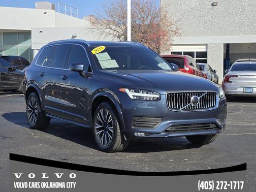 2022 Volvo XC90 T5 Momentum 7 Passenger