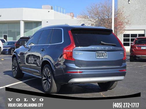 2022 Volvo XC90 T5 Momentum 7 Passenger