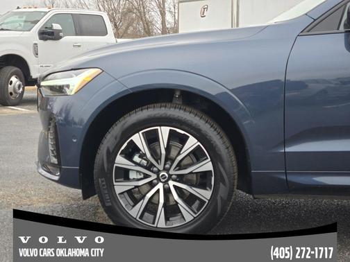 2025 Volvo XC60 B5 Plus