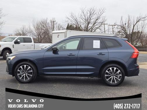 2025 Volvo XC60 B5 Plus