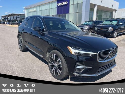 Onyx Black Metallic 2023 Volvo XC60 B5 Plus Bright Theme