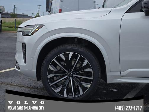 Crystal White Pearl 2026 Volvo XC90 B6 Ultra Dark Theme 6-Seater