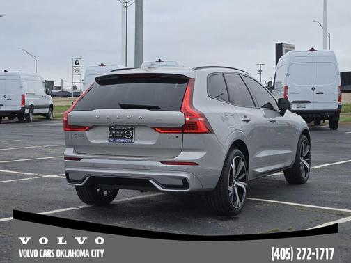 Silver 2024 Volvo XC60 B5 Ultimate Dark Theme