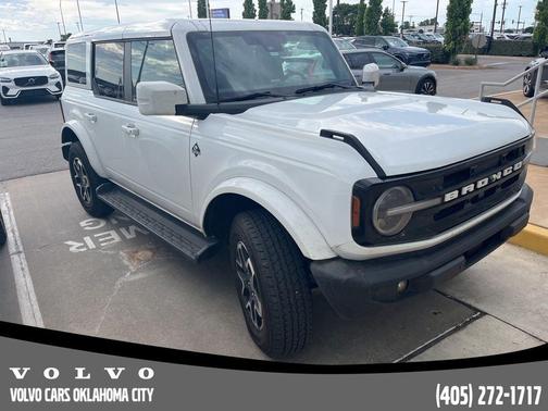 Oxford White 2025 Ford Bronco Outer Banks