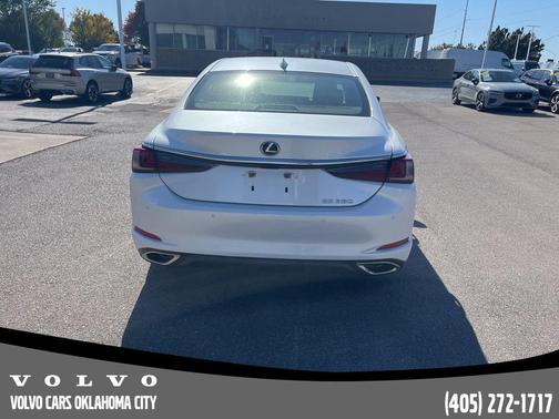 2021 Lexus ES 350 Base