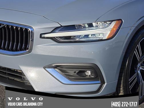 2022 Volvo S60 B5 Inscription