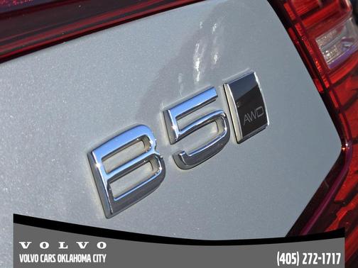 2022 Volvo S60 B5 Inscription