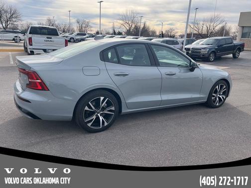 2025 Volvo S60 B5 Core