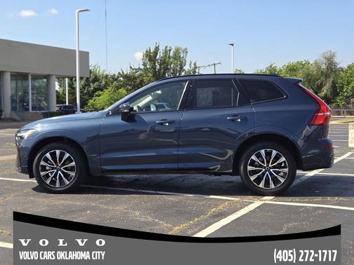 Denim Blue Metallic 2025 Volvo XC60 B5 Plus