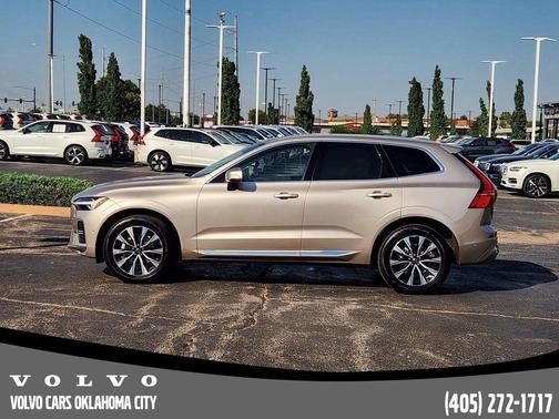 2023 Volvo XC60 B5 Plus Bright Theme
