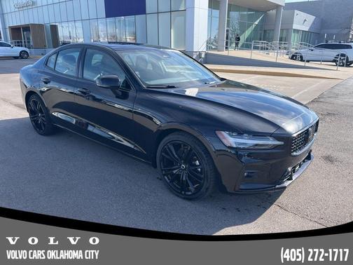 2024 Volvo S60 B5 Plus Black Edition