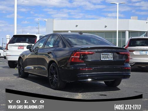 2024 Volvo S60 B5 Plus Black Edition