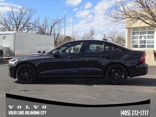 2024 Volvo S60 B5 Plus Black Edition