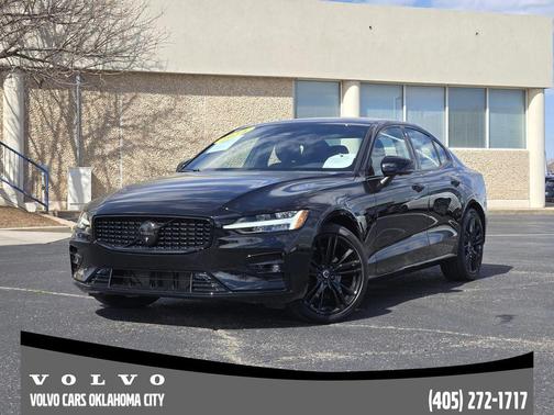 2024 Volvo S60 B5 Plus Black Edition