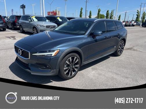 2021 Volvo V60 Cross Country T5