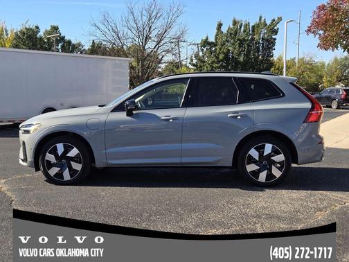 2025 Volvo XC60 Plug-In Hybrid T8 Plus