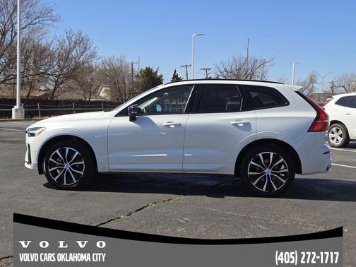 2025 Volvo XC60 B5 Plus