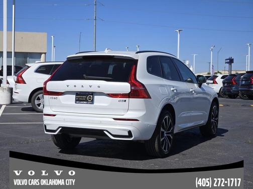 2025 Volvo XC60 B5 Plus