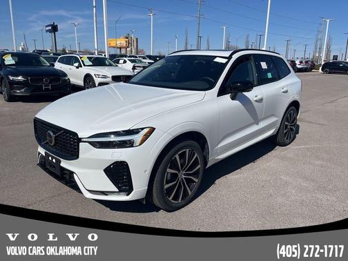 2025 Volvo XC60 B5 Plus